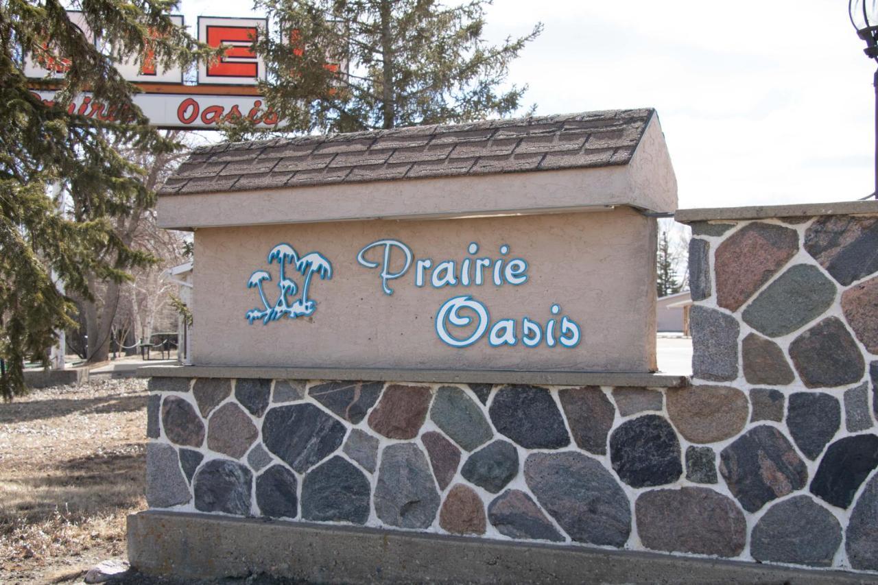 Prairie Oasis Tourist Complex Motel Moose Jaw Exterior foto